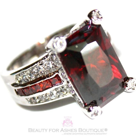 Womens Fashion Garnet Ruby Blood of the Lamb Red Cubic Zirconia Cocktail Ring 8 - Picture 3 of 5